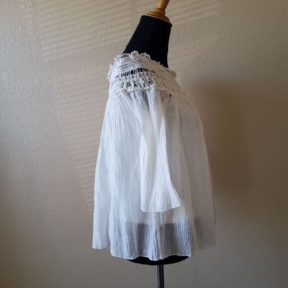 Bailey 44 Bareback Off Shoulder Embroidered Crochet Gauze Top Size M White - Picture 2 of 10